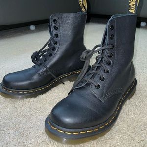 dr. martens size 7